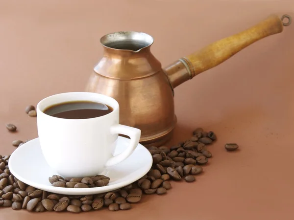 咖啡和砂锅 — 图库照片
