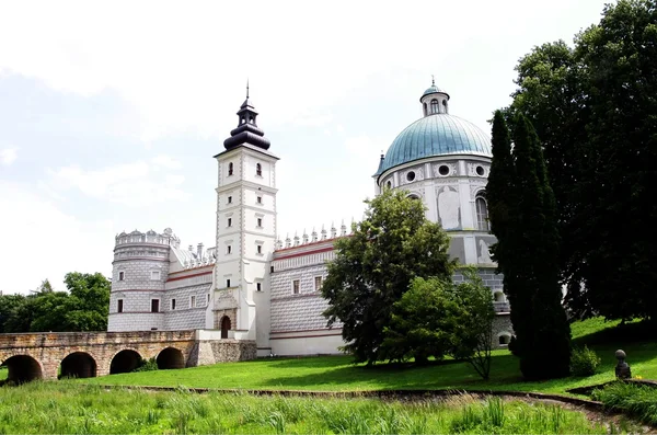 Veduta del castello di Krasiczyn in Polonia — Foto Stock