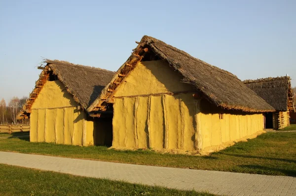 Pondok abad pertengahan awal di poland Selatan Museum Trzcinica Skansen — Stok Foto