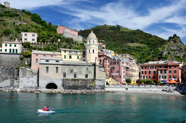 Vernaza Dorf in der Cinque Terre, Italien — Stockfoto