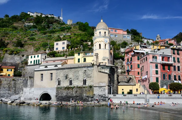 Aldeia de Vernazza em Cinque Terre, Itália — Fotografia de Stock