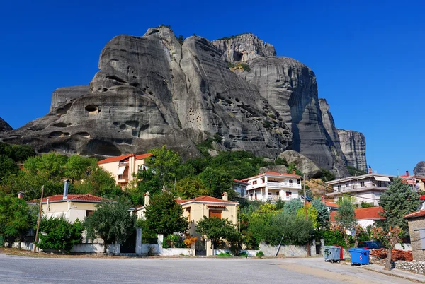 Kastraki staden med metora klippor, Grekland — Stockfoto