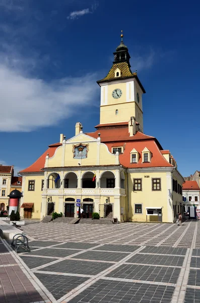 Plaza del Consejo de Brasov, en Transilvania, Rumania —  Fotos de Stock