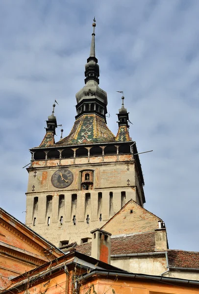 Sighisoara, klokkentoren, Saksische landmark van Transsylvanië — Stockfoto