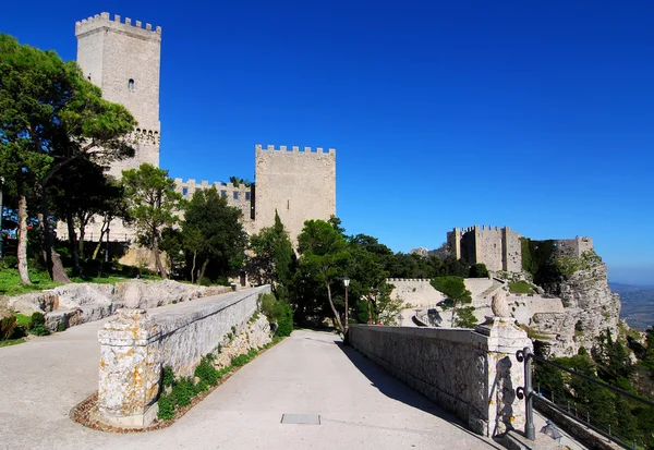 Balio πύργους και norman κάστρο σε erice, Σικελία — Φωτογραφία Αρχείου