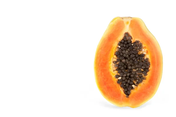 Плоды папайи, нарезанный в два раза — стоковое фото