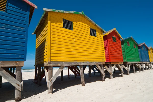 Coloridas cabañas de playa — Foto de Stock