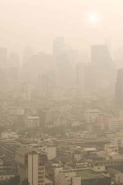 Bangkok i smog Stockbild