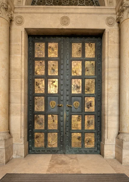 The door of Chatedral Pécs — Stock Photo, Image