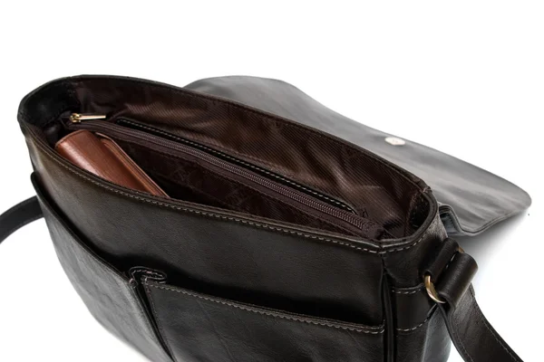 Μαύρη δερμάτινη τσάντα με πορτοφόλι — Φωτογραφία Αρχείου