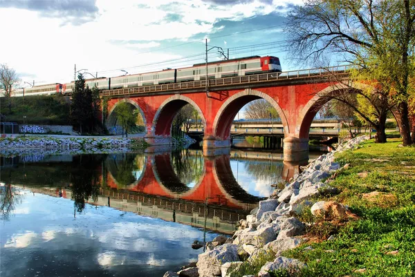 Madrid. Puente de los Franceses (Ponte dei Francesi ) Fotografia Stock