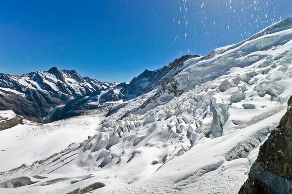 Gletsjer op de bovenkant van jungfrau — Stockfoto