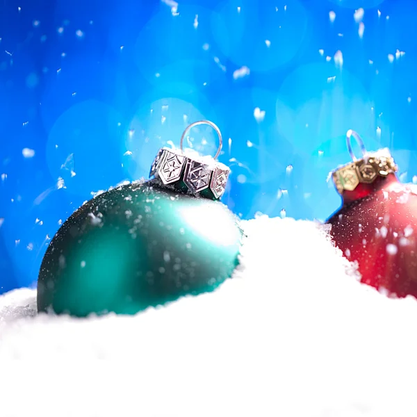 Weihnachten schnee es bokeh invierno kugel weihnachtsbaum — Foto de Stock
