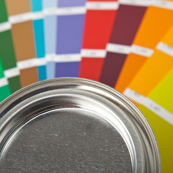 Farbe farbf:cher pinsel farbtopf renovieren heimwerker baumarkt
