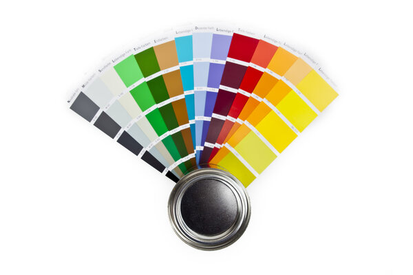 Farbe farbf:cher pinsel farbtopf renovieren heimwerker baumarkt
