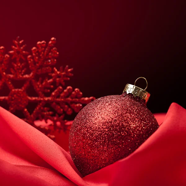 Vánoční schnee eis seide tuch zimní kugel weihnachtsbaum — Stock fotografie