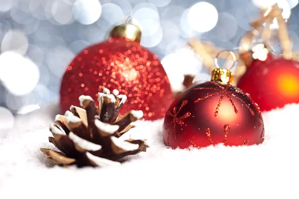Weihnachten Schnee Eis Heck Tanne Winter Kugel weihnachtsbaum — Stockfoto