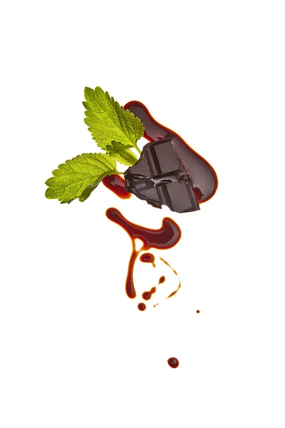 Schokolade flüssig sirup kunst minze — Zdjęcie stockowe