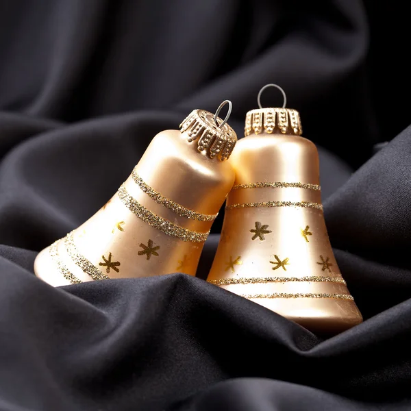 Weihnachten kış glocke weihnachtsbaum seide samt stoff altın — Stok fotoğraf