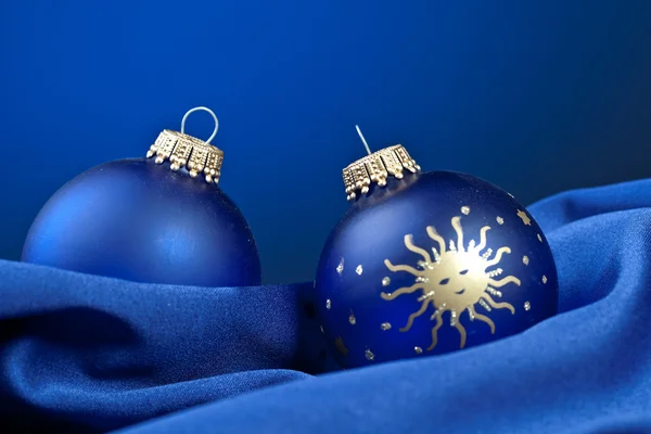 Weihnachten inverno kugel weihnachtsbaum seide samt stoff Blau — Fotografia de Stock