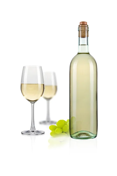 Weisswein Flasche mit Glas — Foto de Stock