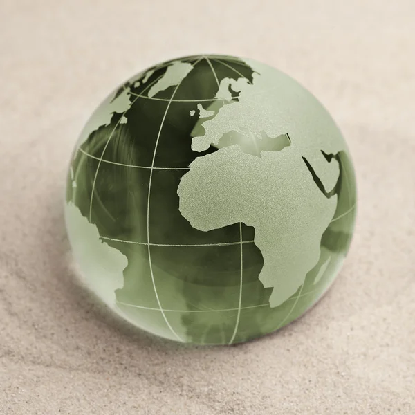 Globus erdball geo karte glas kristal Grün sand sahra wüste — Foto de Stock