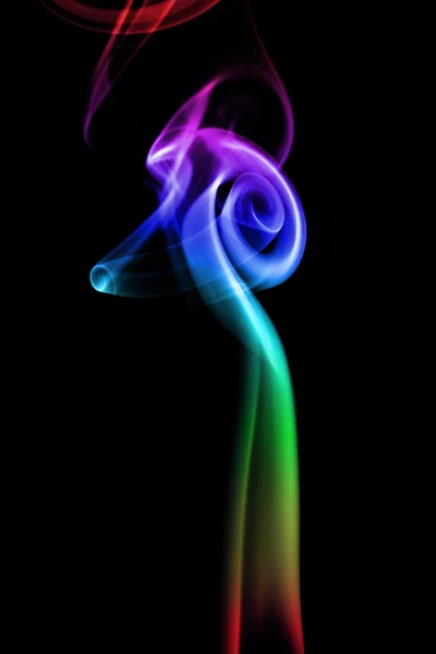 Mehrfarbig rauch qualm Wellen forma húmeda humo zigarette — Foto de Stock