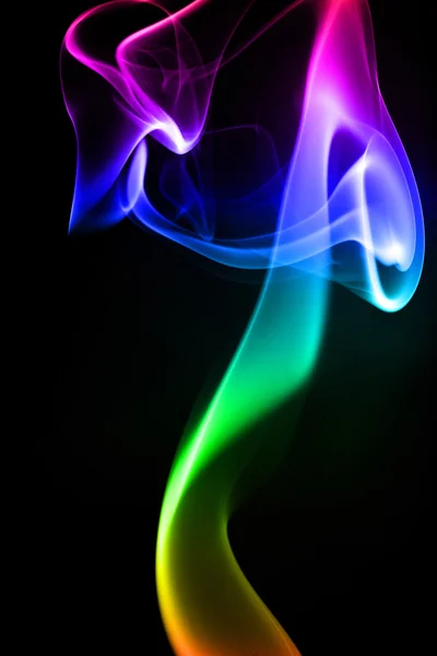 Mehrfarbig rauch qualm Wellen forma zumbido fumaça zigarro — Fotografia de Stock
