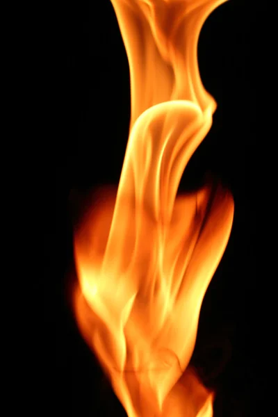 Горящий факел огня — стоковое фото