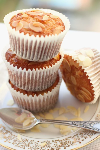 badem ile cupcakes