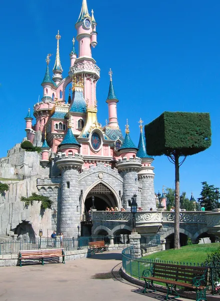 Sleeping Beauty Castle in Disneyland Paris, Disneyland Paris, August, 01, 2 — Stok fotoğraf