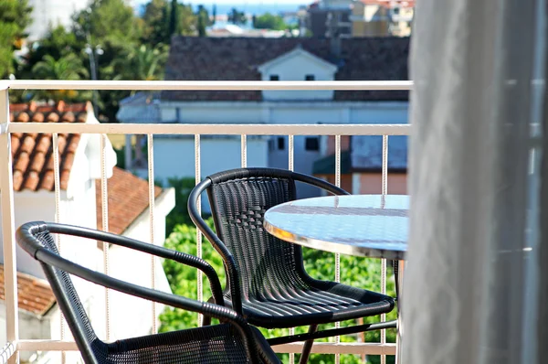 Стільці на балконі — стокове фото