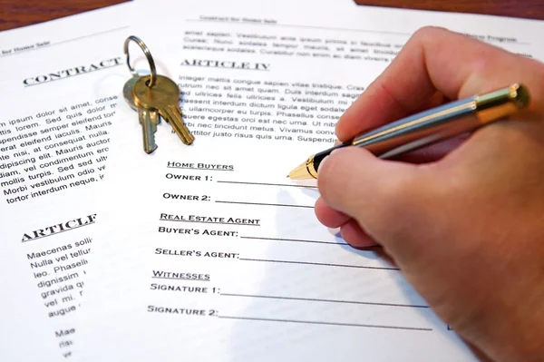 Contract of Home Sale — Stock Photo, Image