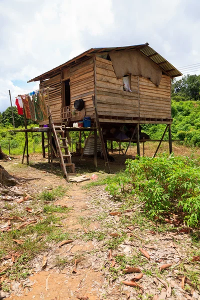 Long house of the Iban tribe — Stock Photo, Image