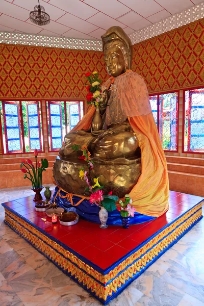 Escultura de Buda em um templo hindu — Fotografia de Stock
