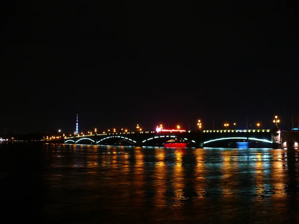 Αγία Πετρούπολη το βράδυ — Φωτογραφία Αρχείου