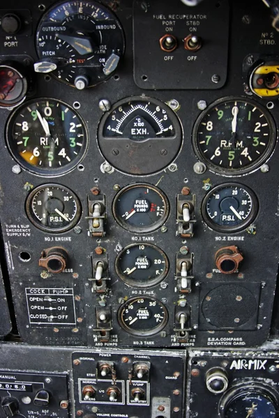 エンジニアのコントロール パネル キャンベラ航空機から — ストック写真