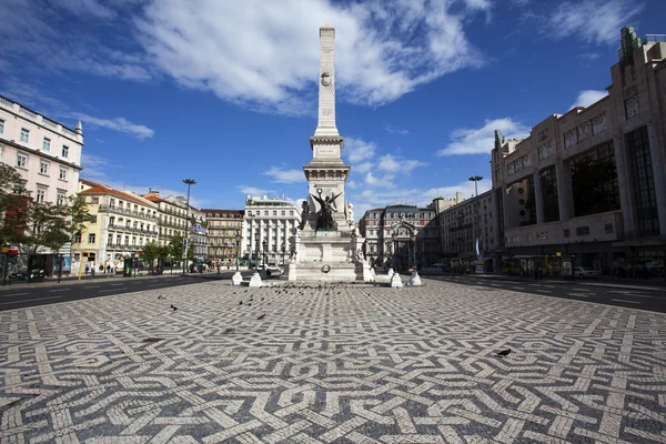 Monumento na Praça dos Restauradores em Lisboa, Portugal — Fotografia de Stock