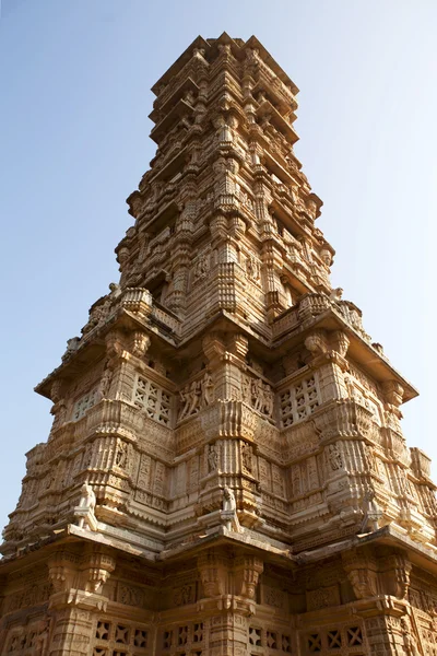 Toren in oude vesting van kumbalgarh, rajasthan, india — Stockfoto