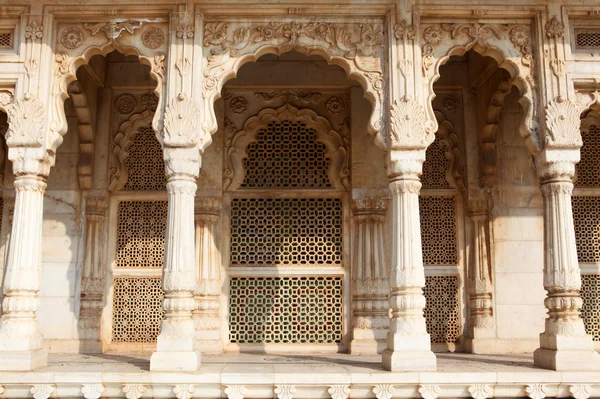Arcos de entrada del Jaswant Thada en Jodhpur - Rajasthan —  Fotos de Stock