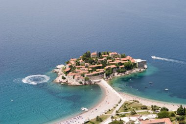 Sveti Stefan 'ın hava görüntüsü