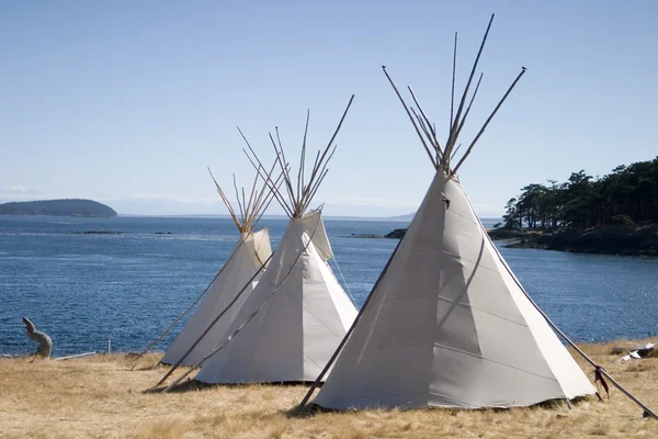 Üç Kızılderili çadırları — Stok fotoğraf