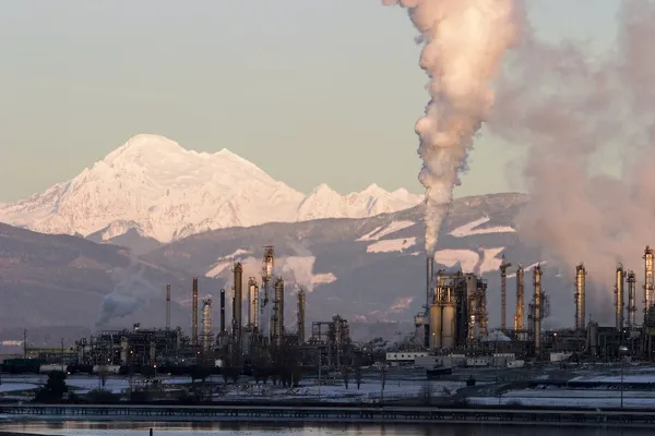 stock image Oil Refinery With Steam