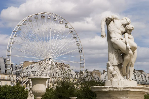 Pariserhjul med staty — Stockfoto