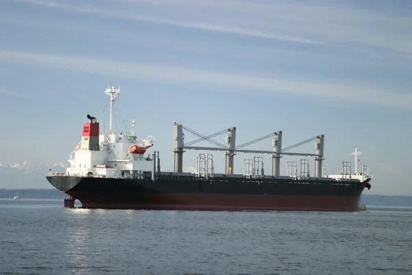 Freigher de carga em Anchor — Fotografia de Stock