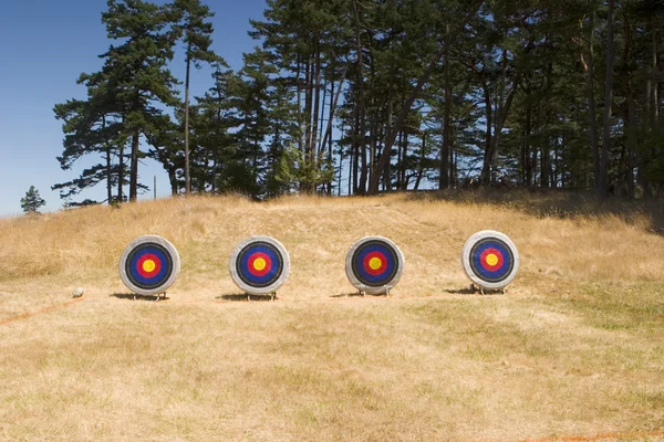 Cuatro objetivos de tiro con arco — Foto de Stock
