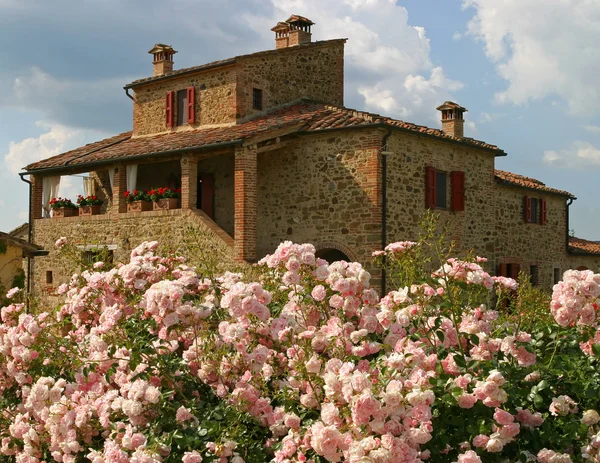 Tuscan ülke villa — Stok fotoğraf