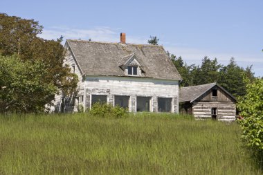 Old Farmhouse clipart