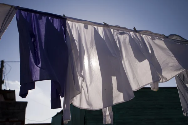 在太阳下干燥洗衣 — 图库照片