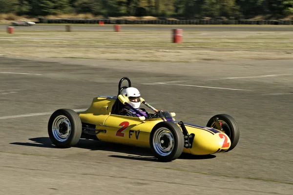 Vintage coche de carreras amarillo —  Fotos de Stock